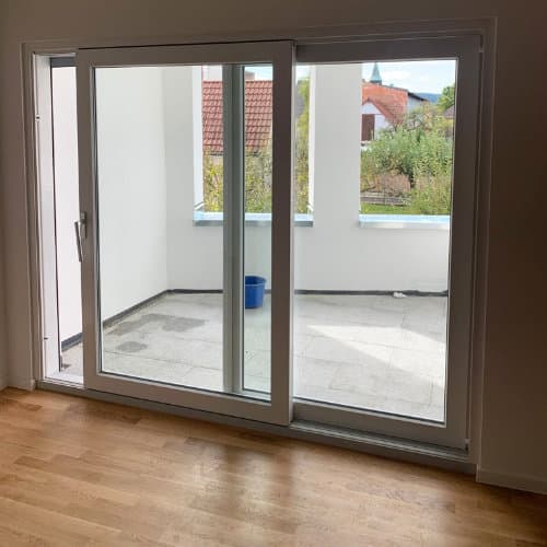 Laminatboden und Balkon