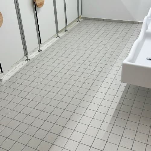 Toilettenraum